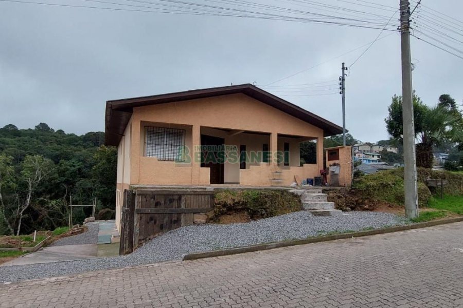 Casa com 60m², 2 dormitórios, no bairro Jardim das Hortências em Caxias do Sul para Alugar