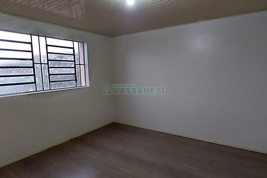 Casa com 60m², 2 dormitórios, no bairro Jardim das Hortências em Caxias do Sul para Alugar