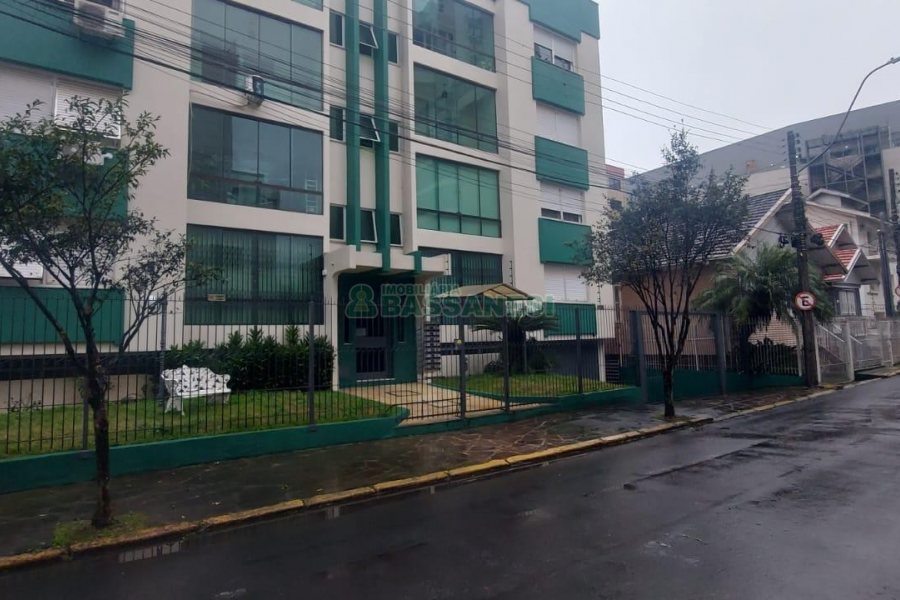 Apto Mobiliado com 120m², 2 dormitórios, 1 vaga, no bairro São Pelegrino em Caxias do Sul para Alugar