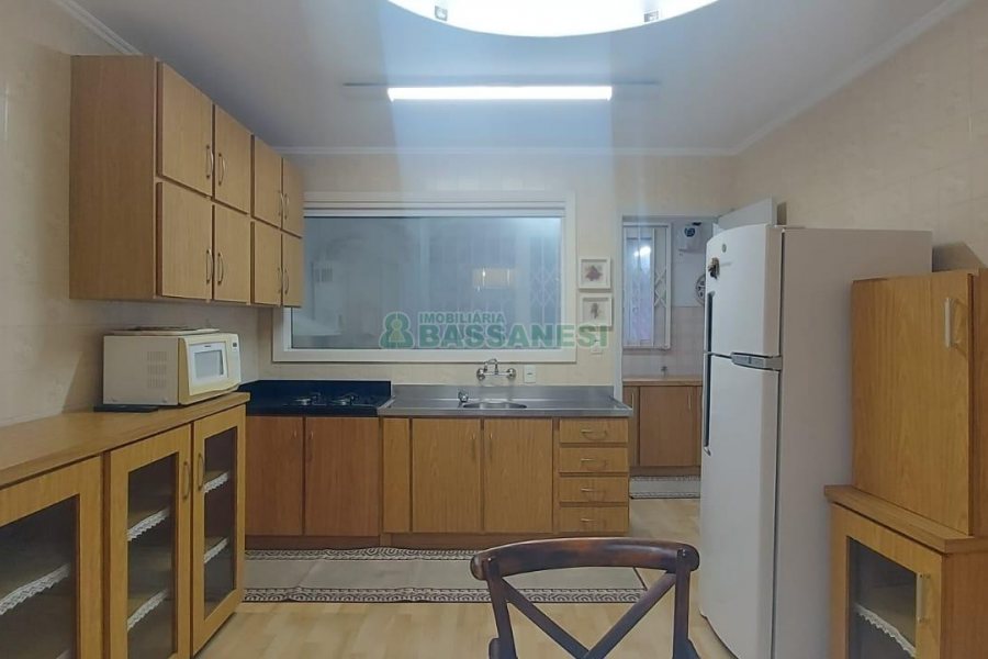 Apto Mobiliado com 120m², 2 dormitórios, 1 vaga, no bairro São Pelegrino em Caxias do Sul para Alugar
