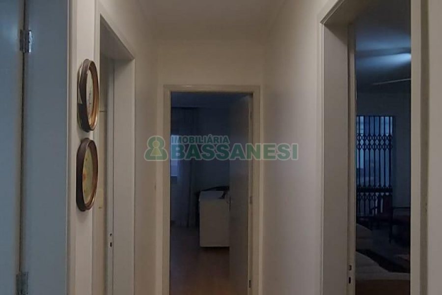 Apto Mobiliado com 120m², 2 dormitórios, 1 vaga, no bairro São Pelegrino em Caxias do Sul para Alugar