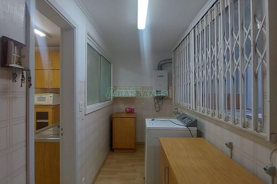 Apto Mobiliado com 120m², 2 dormitórios, 1 vaga, no bairro São Pelegrino em Caxias do Sul para Alugar