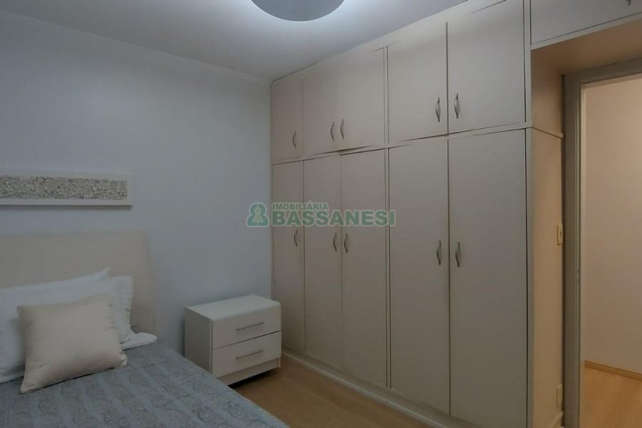 Apto Mobiliado com 120m², 2 dormitórios, 1 vaga, no bairro São Pelegrino em Caxias do Sul para Alugar