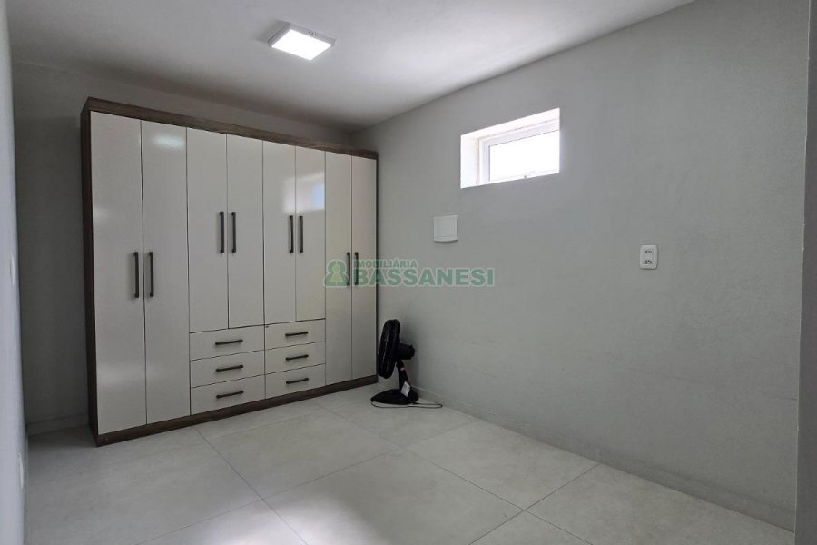 Casa com 330m², 4 dormitórios, 6 vagas, no bairro Monte Bérico em Caxias do Sul para Alugar ou Comprar