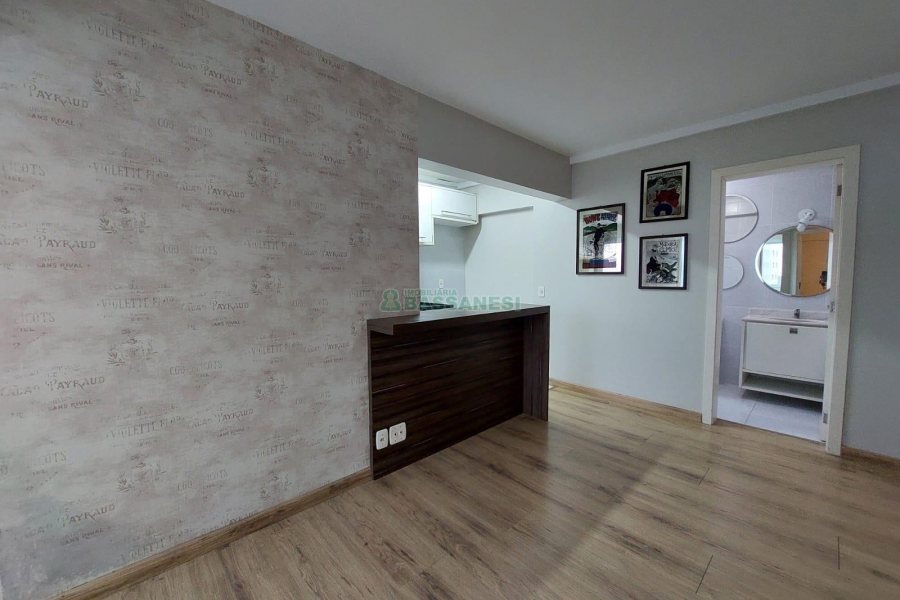 Apto Mobiliado com 60m², 1 dormitório, 1 vaga, no bairro Lourdes em Caxias do Sul para Alugar