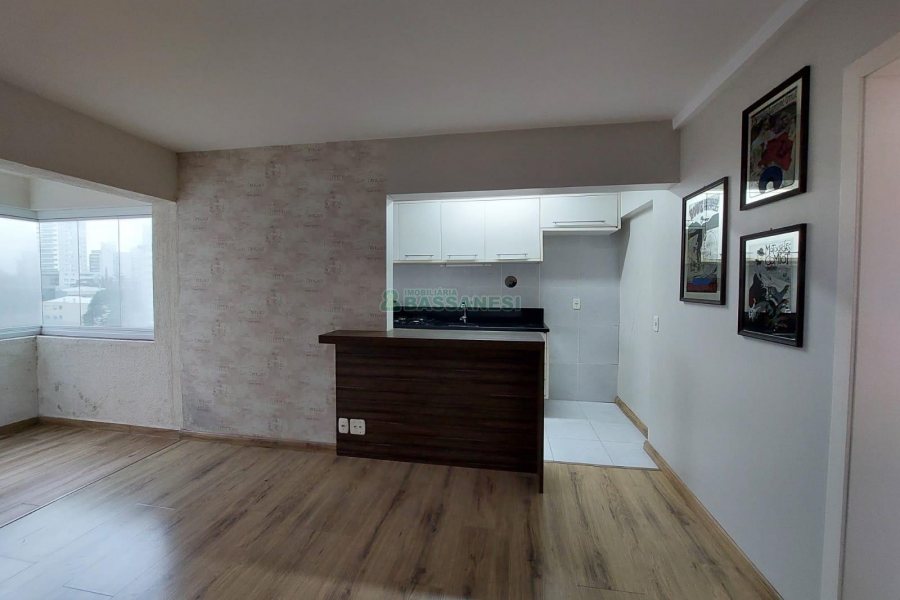 Apto Mobiliado com 60m², 1 dormitório, 1 vaga, no bairro Lourdes em Caxias do Sul para Alugar
