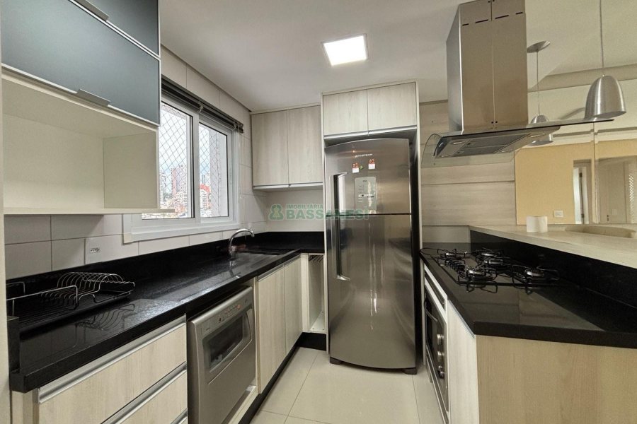 Apartamento com 72m², 2 dormitórios, 2 vagas, no bairro Pio X em Caxias do Sul para Alugar