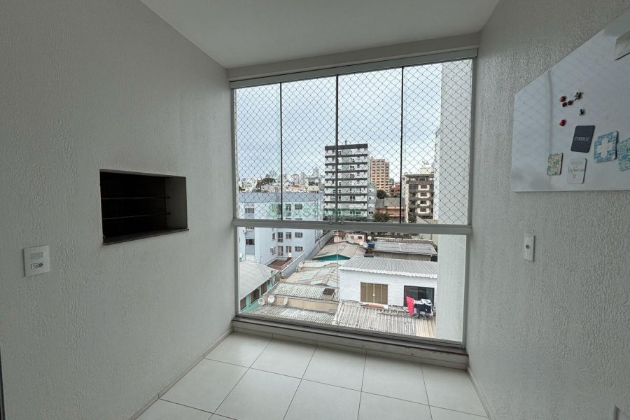 Apartamento com 72m², 2 dormitórios, 2 vagas, no bairro Pio X em Caxias do Sul para Alugar