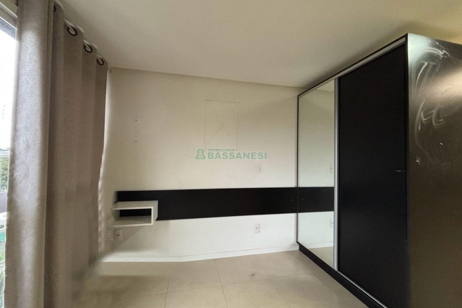 Apartamento com 48m², 1 dormitório, no bairro Petrópolis em Caxias do Sul para Alugar