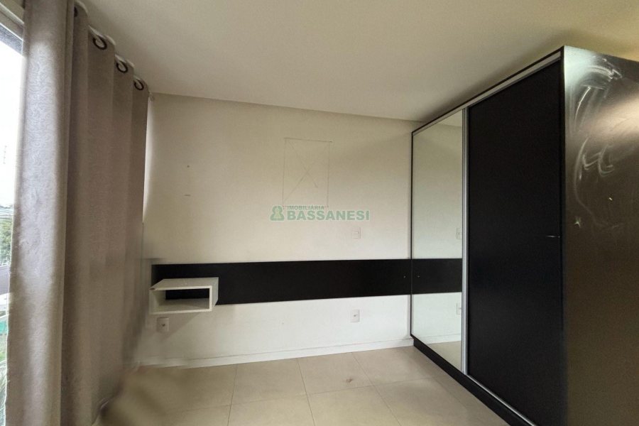 Apartamento com 48m², 1 dormitório, no bairro Petrópolis em Caxias do Sul para Alugar