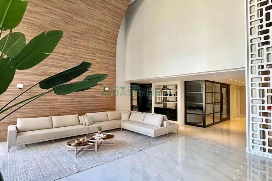 Apartamento com 154m², 3 dormitórios, 3 vagas, no bairro Madureira em Caxias do Sul para Comprar