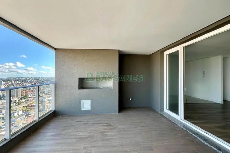Apartamento com 154m², 3 dormitórios, 3 vagas, no bairro Madureira em Caxias do Sul para Comprar