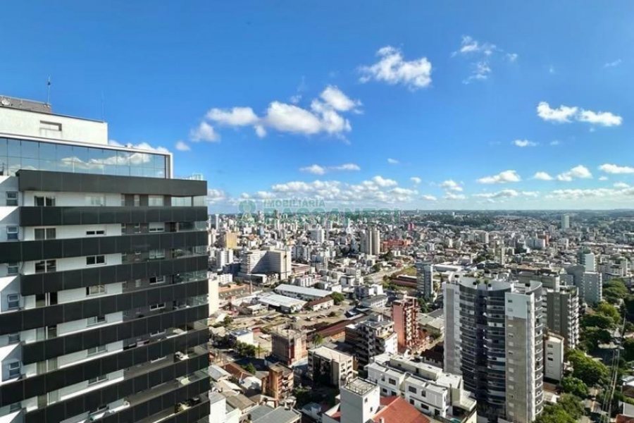 Apartamento com 154m², 3 dormitórios, 3 vagas, no bairro Madureira em Caxias do Sul para Comprar