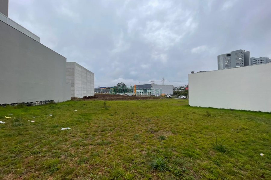 Terreno com 1020m², no bairro Villagio Iguatemi em Caxias do Sul para Comprar