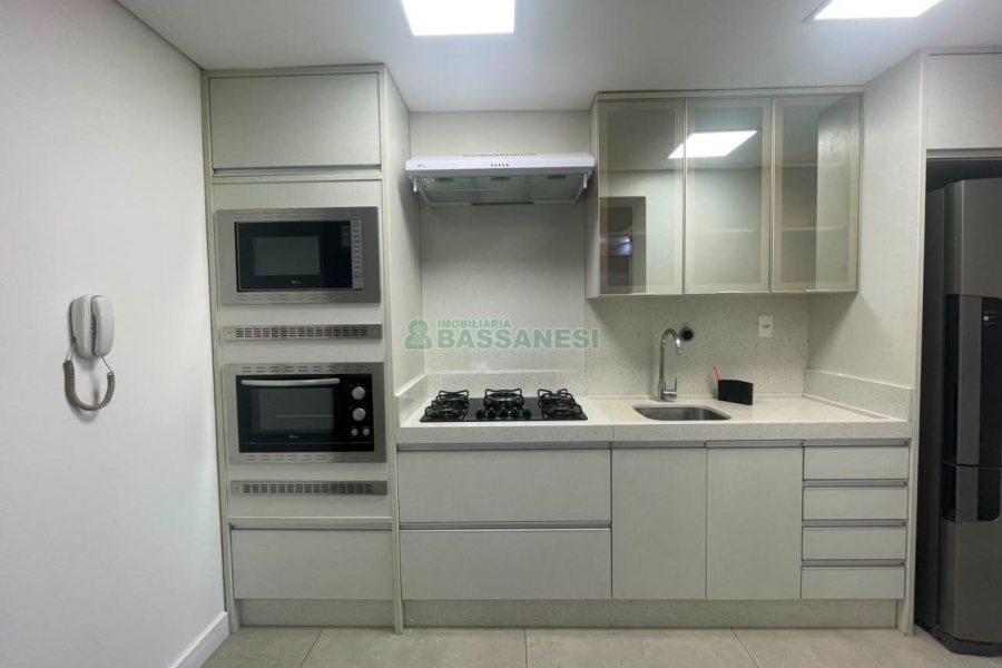 Apartamento com 92m², 3 dormitórios, 2 vagas, no bairro Rio Branco em Caxias do Sul para Alugar ou Comprar