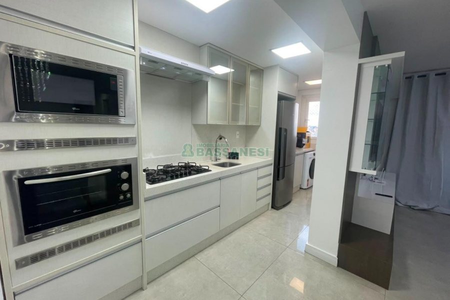 Apartamento com 92m², 3 dormitórios, 2 vagas, no bairro Rio Branco em Caxias do Sul para Alugar ou Comprar