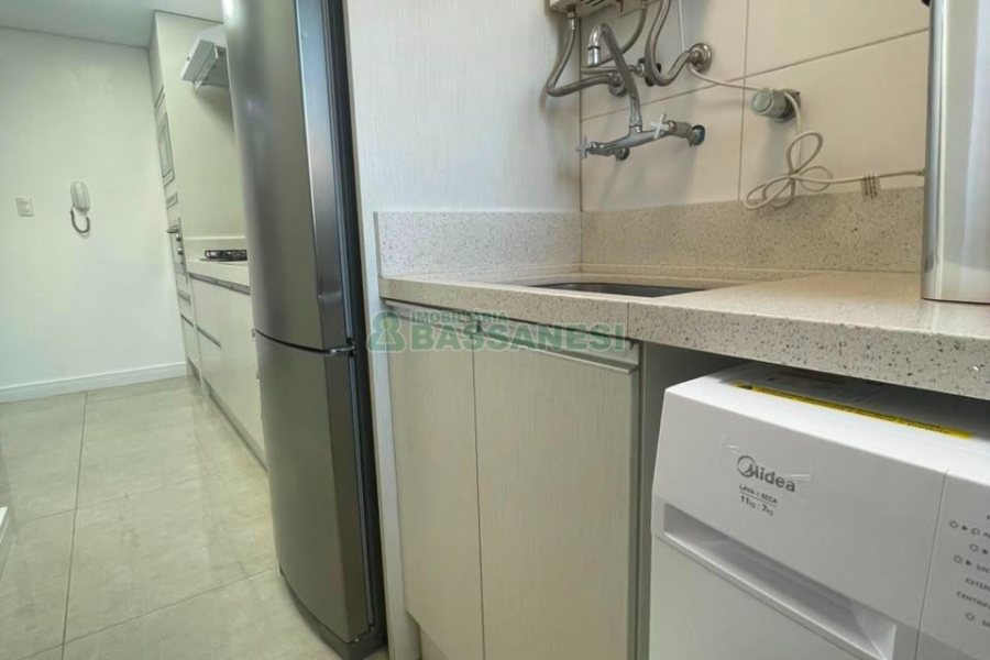 Apartamento com 92m², 3 dormitórios, 2 vagas, no bairro Rio Branco em Caxias do Sul para Alugar ou Comprar
