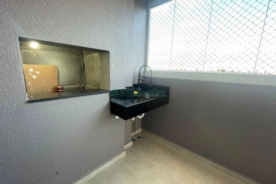 Apartamento com 92m², 3 dormitórios, 2 vagas, no bairro Rio Branco em Caxias do Sul para Alugar ou Comprar