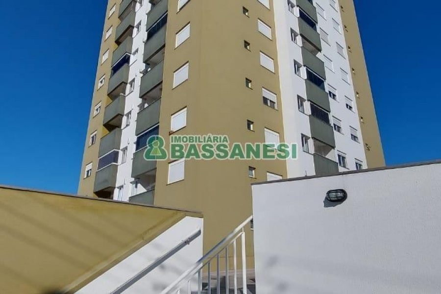 Apartamento com 57m², 2 dormitórios, 1 vaga, no bairro Santa Catarina em Caxias do Sul para Alugar