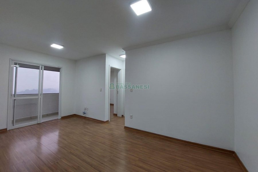 Apartamento com 57m², 2 dormitórios, 1 vaga, no bairro Santa Catarina em Caxias do Sul para Alugar