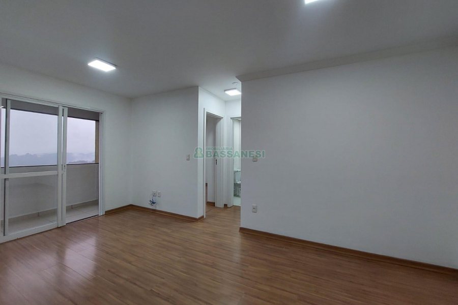 Apartamento com 57m², 2 dormitórios, 1 vaga, no bairro Santa Catarina em Caxias do Sul para Alugar