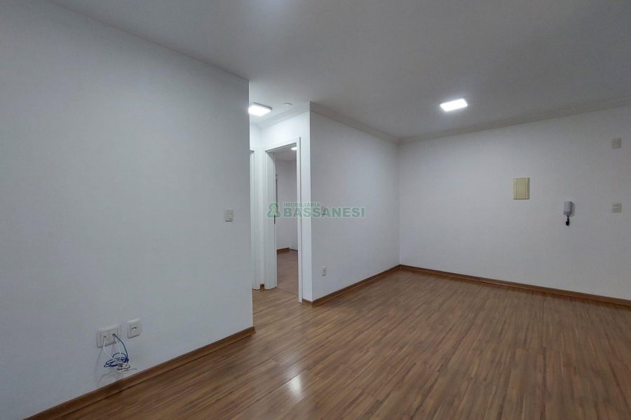 Apartamento com 57m², 2 dormitórios, 1 vaga, no bairro Santa Catarina em Caxias do Sul para Alugar