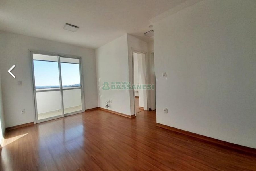 Apartamento com 57m², 2 dormitórios, 1 vaga, no bairro Santa Lúcia em Caxias do Sul para Alugar