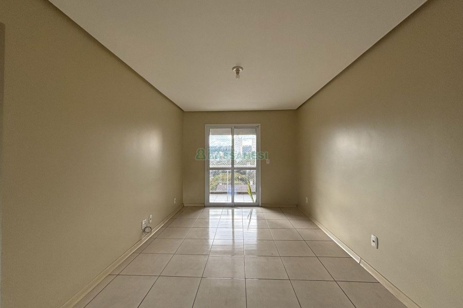 Apartamento com 62m², 2 dormitórios, 1 vaga, no bairro Santa Catarina em Caxias do Sul para Alugar