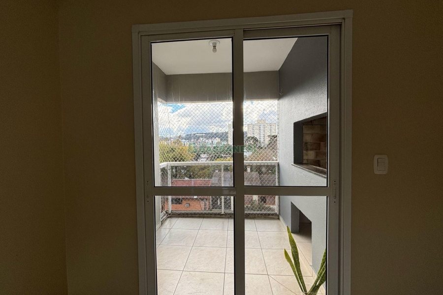 Apartamento com 62m², 2 dormitórios, 1 vaga, no bairro Santa Catarina em Caxias do Sul para Alugar