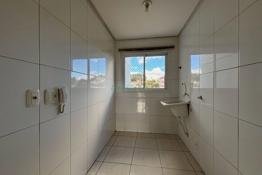 Apartamento com 62m², 2 dormitórios, 1 vaga, no bairro Santa Catarina em Caxias do Sul para Alugar