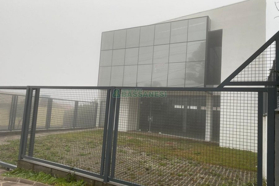 Pavilhão com 346m², no bairro Diamantino em Caxias do Sul para Alugar