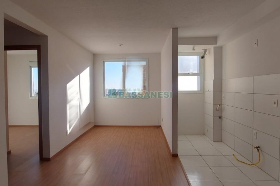 Apartamento com 55m², 2 dormitórios, no bairro Nossa Senhora do Rosário em Caxias do Sul para Alugar