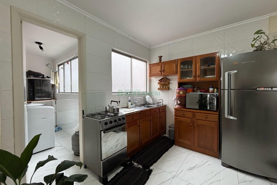 Apartamento com 75m², 3 dormitórios, 1 vaga, no bairro Pio X em Caxias do Sul para Alugar
