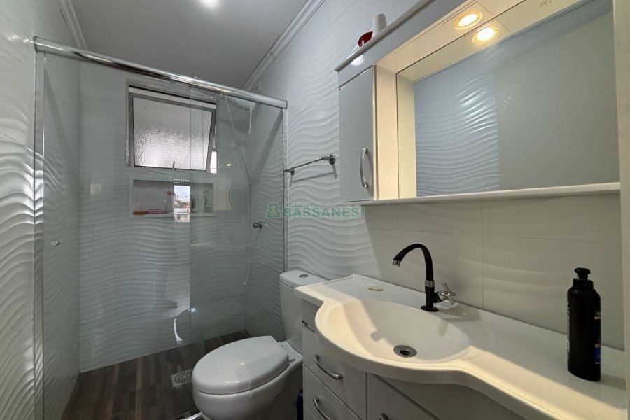 Apartamento com 75m², 3 dormitórios, 1 vaga, no bairro Pio X em Caxias do Sul para Alugar