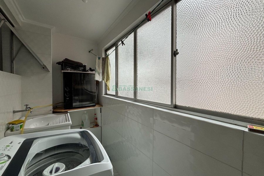 Apartamento com 75m², 3 dormitórios, 1 vaga, no bairro Pio X em Caxias do Sul para Alugar