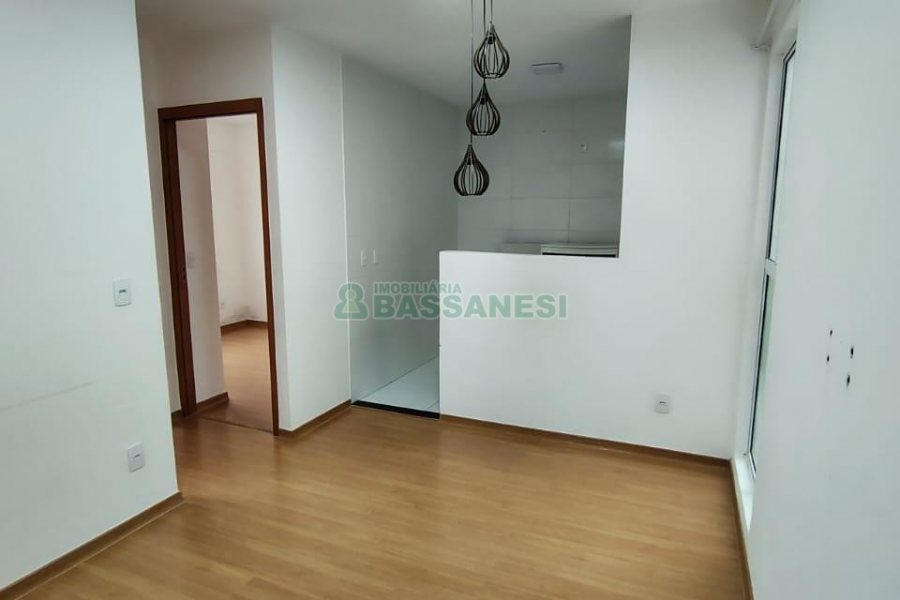 Apartamento com 52m², 2 dormitórios, 1 vaga, no bairro Desvio Rizzo em Caxias do Sul para Alugar
