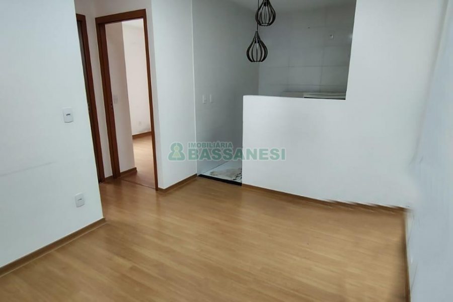Apartamento com 52m², 2 dormitórios, 1 vaga, no bairro Desvio Rizzo em Caxias do Sul para Alugar