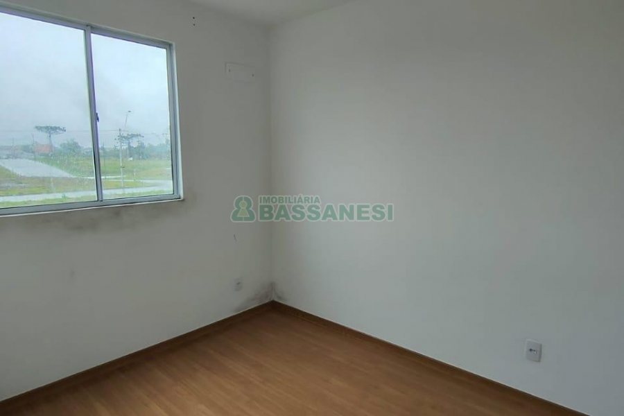 Apartamento com 52m², 2 dormitórios, 1 vaga, no bairro Desvio Rizzo em Caxias do Sul para Alugar