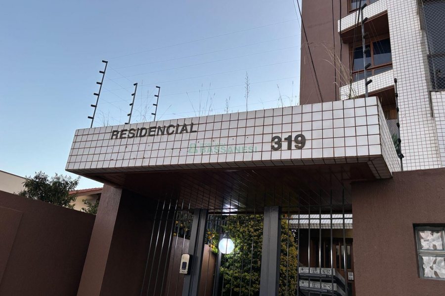 Apartamento com 195m², 3 dormitórios, 2 vagas, no bairro Colina Sorriso em Caxias do Sul para Alugar