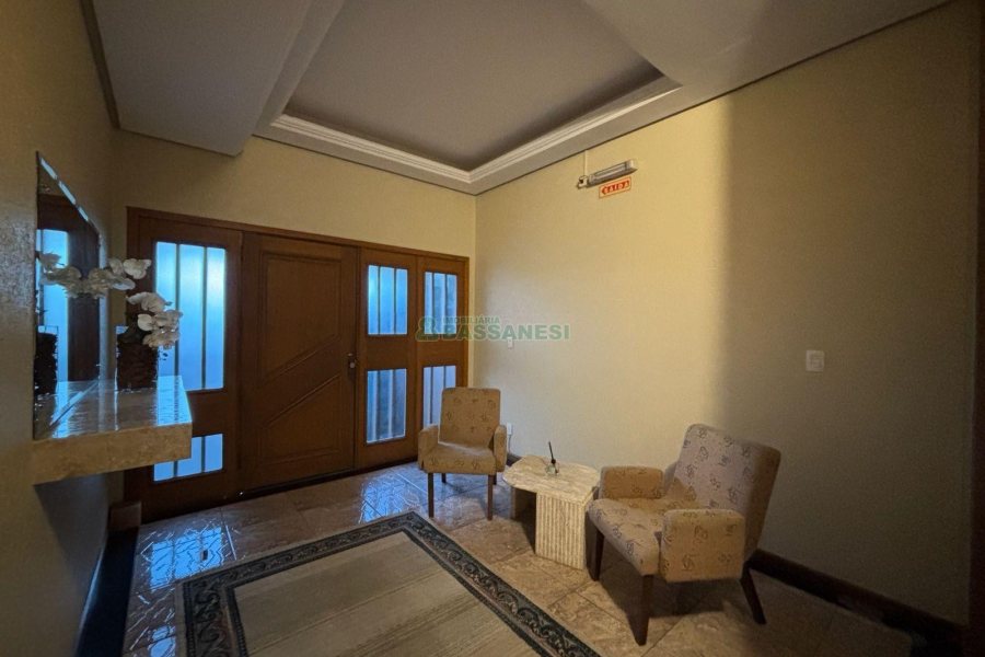Apartamento com 195m², 3 dormitórios, 2 vagas, no bairro Colina Sorriso em Caxias do Sul para Alugar