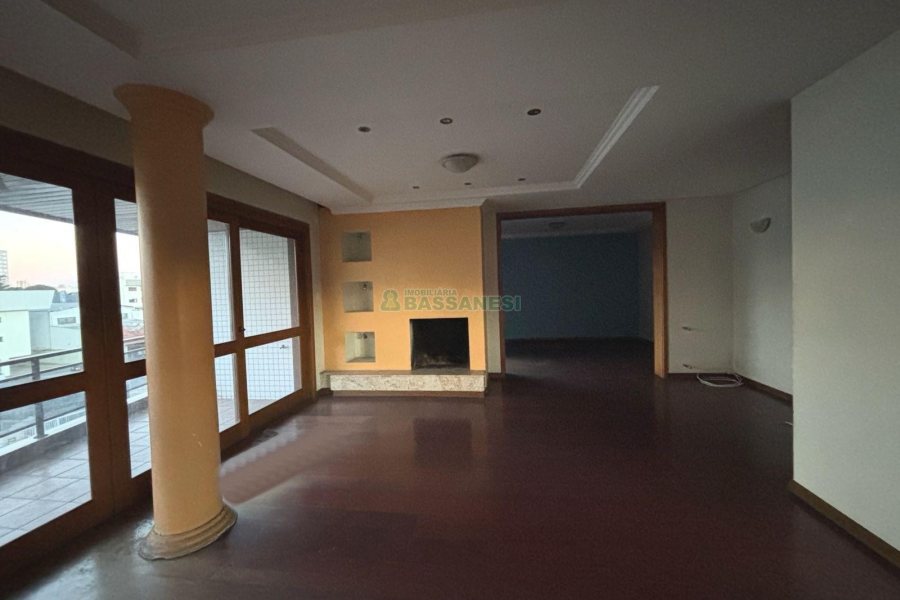 Apartamento com 195m², 3 dormitórios, 2 vagas, no bairro Colina Sorriso em Caxias do Sul para Alugar