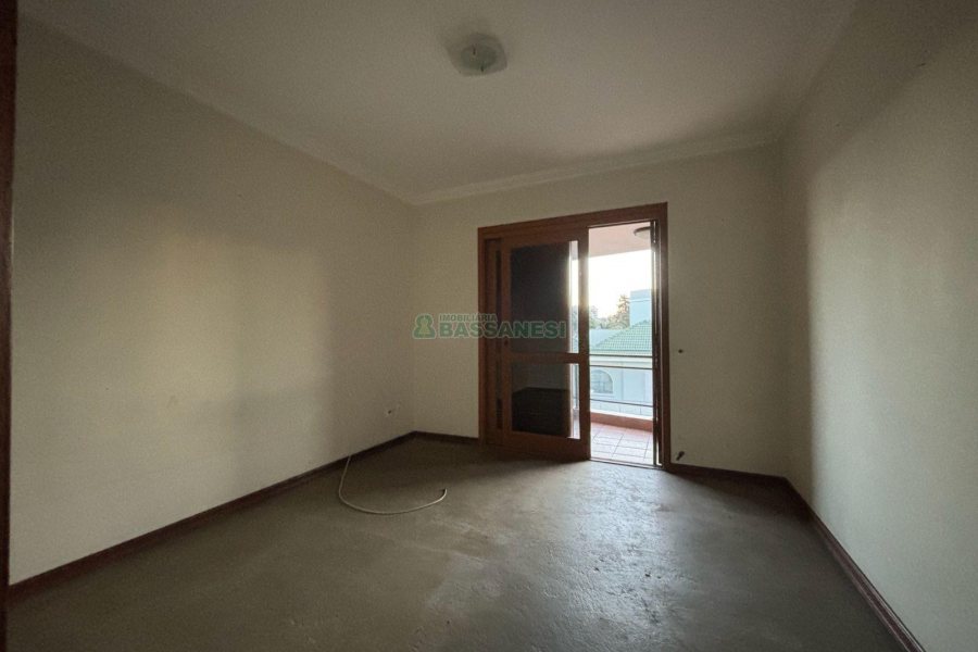 Apartamento com 195m², 3 dormitórios, 2 vagas, no bairro Colina Sorriso em Caxias do Sul para Alugar