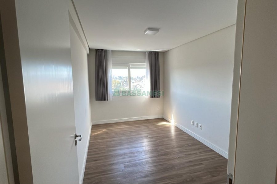 Apto Mobiliado com 154m², 3 dormitórios, 3 vagas, no bairro Jardim América em Caxias do Sul para Alugar