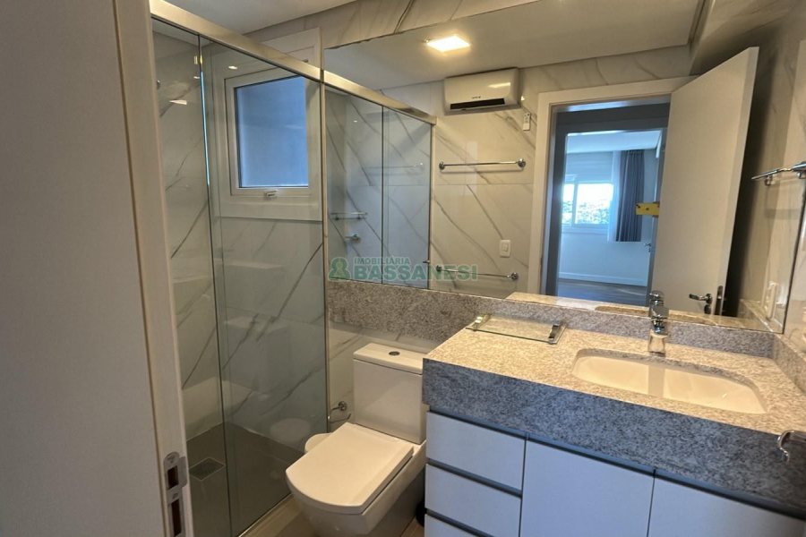 Apto Mobiliado com 154m², 3 dormitórios, 3 vagas, no bairro Jardim América em Caxias do Sul para Alugar