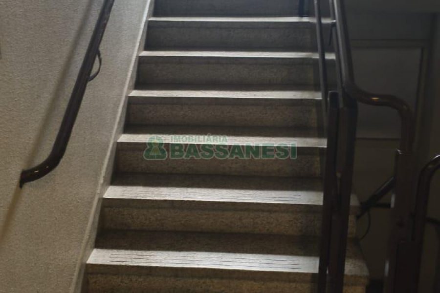Apartamento com 51m², 2 dormitórios, no bairro Centro em Caxias do Sul para Comprar
