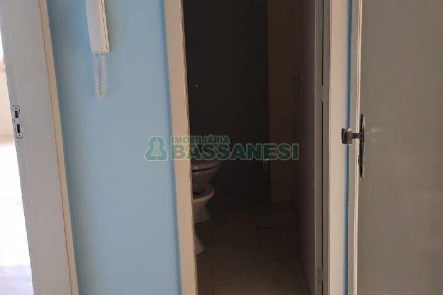 Apartamento com 51m², 2 dormitórios, no bairro Centro em Caxias do Sul para Comprar
