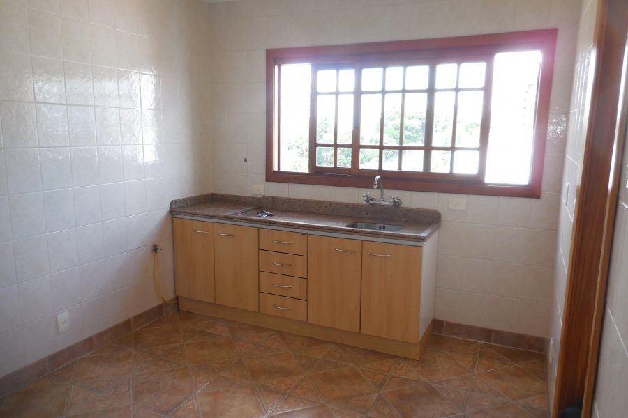 Apartamento com 109m², 3 dormitórios, 1 vaga, no bairro Madureira em Caxias do Sul para Comprar