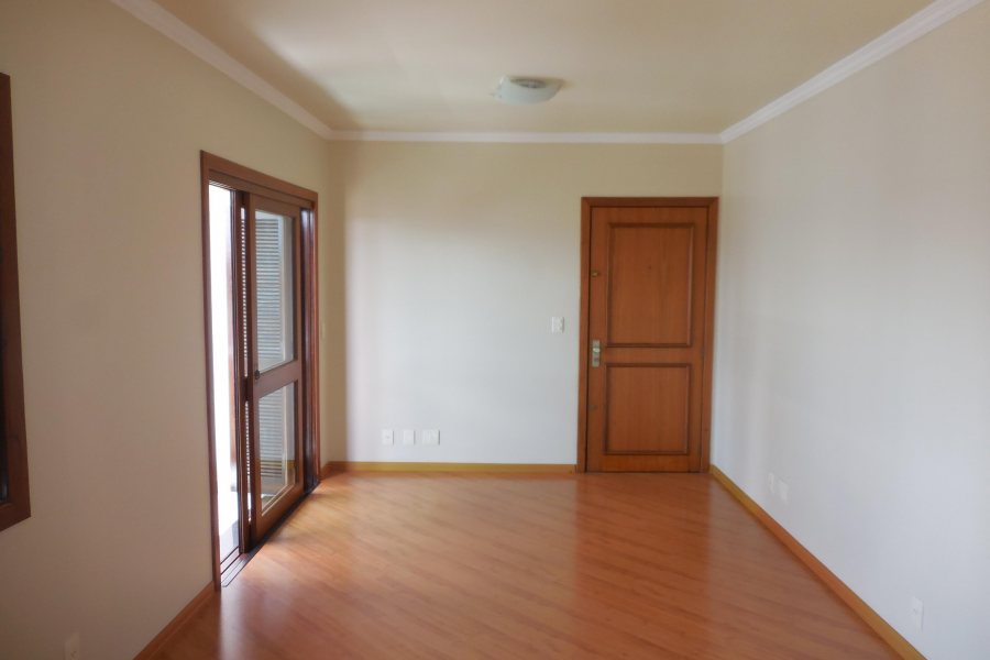 Apartamento com 109m², 3 dormitórios, 1 vaga, no bairro Madureira em Caxias do Sul para Comprar