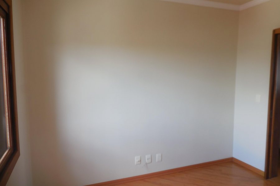 Apartamento com 109m², 3 dormitórios, 1 vaga, no bairro Madureira em Caxias do Sul para Comprar