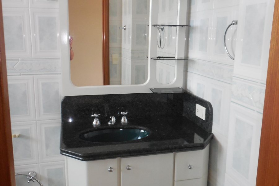 Apartamento com 109m², 3 dormitórios, 1 vaga, no bairro Madureira em Caxias do Sul para Comprar